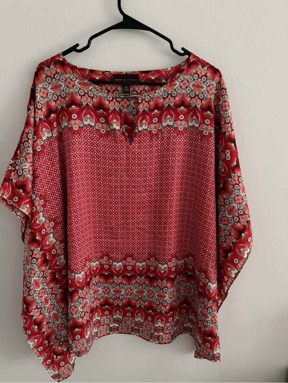Dana Buchman Red and White Printed Flutter-Sleeve Tunic